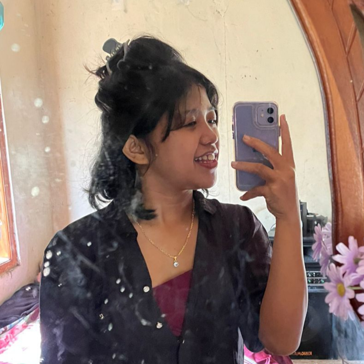 Admin Live Chat Ayu Sapitri